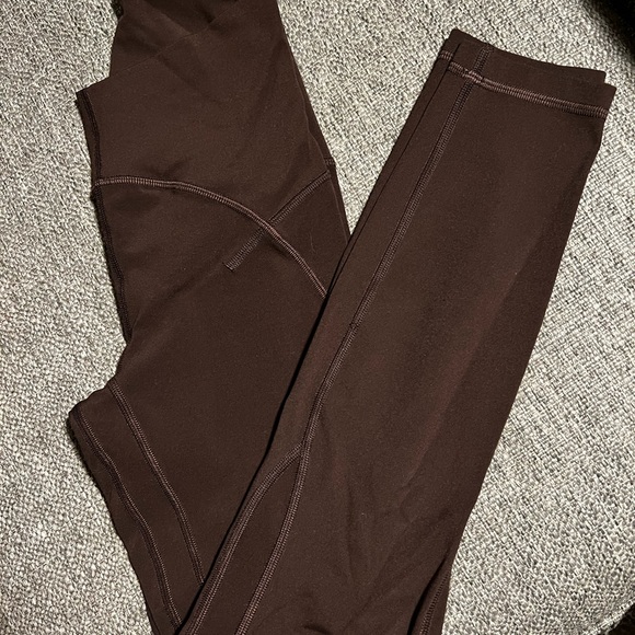 Lululemon unlimit high rise tight size 2 brown earth - Picture 2 of 3